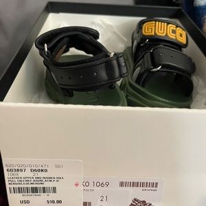 Son doesn’t fit them anymore wore them once lastyr